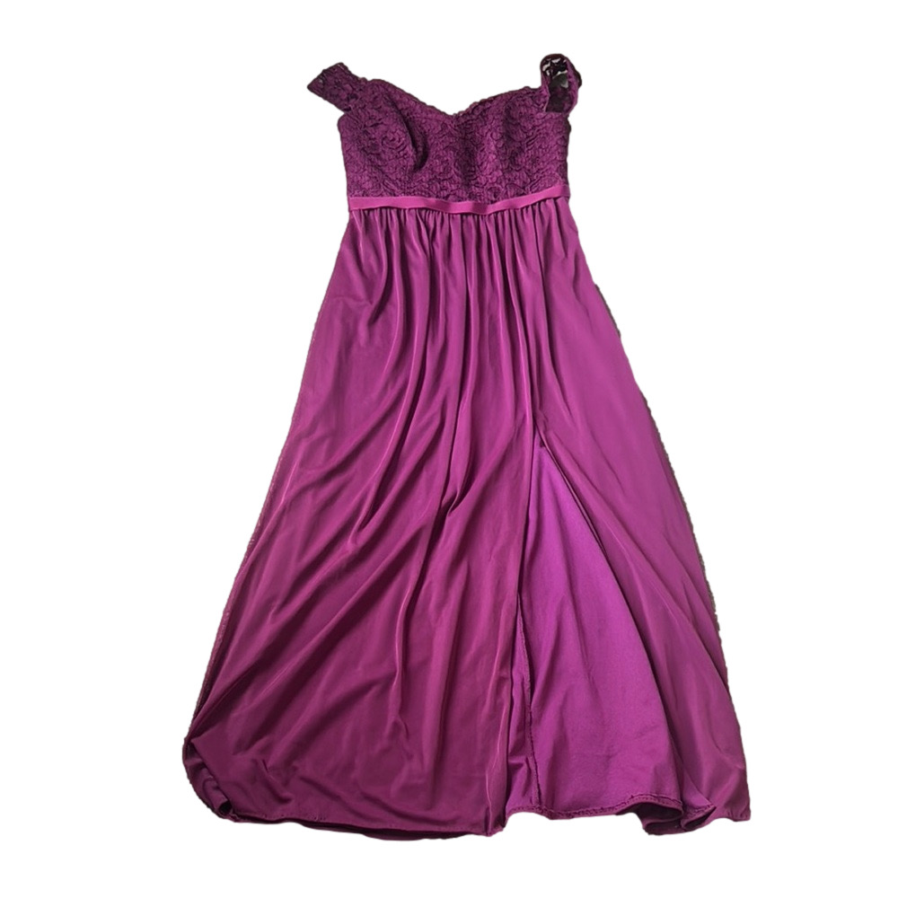 David’s Bridal Plum Lace & Chiffon Maxi Gown SIZE 8 – Off Shoulder Formal Dress